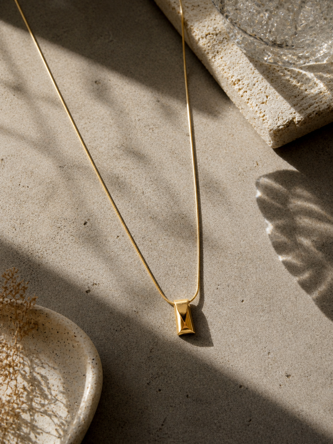 Luxury Gold-Plated Minimalist Pendant Necklace