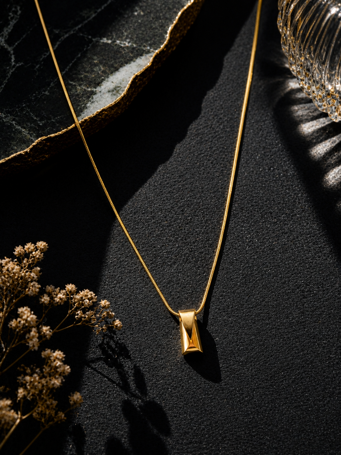 Luxury Gold-Plated Minimalist Pendant Necklace