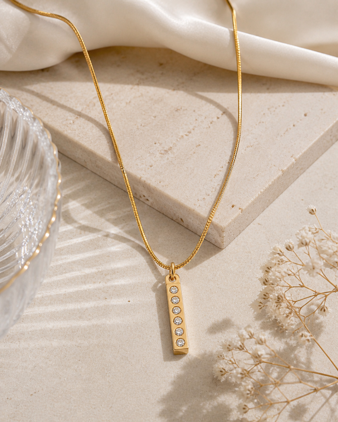 Crystal Bar Gold Pendant Necklace – Sleek Modern Elegance